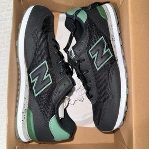New Balance Black and Green Kids' Sneakers